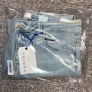 Frankie Distressed Girlfriend Jean